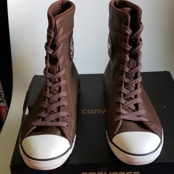 Converse - Picture 2 of 5